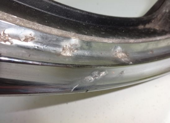 Felge vorne Honda VT 700 750