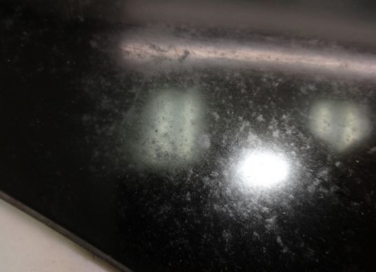 Cowl V shape under Kawasaki GPX 750