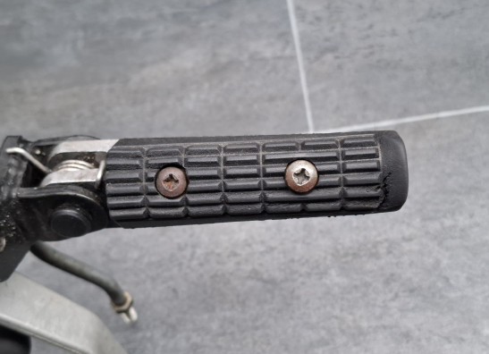 Fussrastetrager vorne links Triumph Trident 900