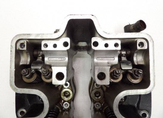 Cylinder head Honda VF 700  750 C Magna