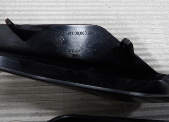 Koplampomlijsting KTM 790 Duke