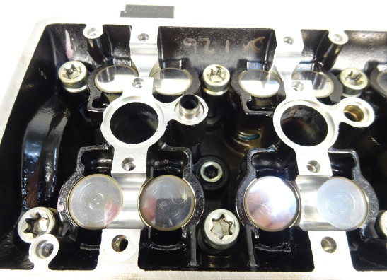 Cilinderkop Triumph Street Triple 675