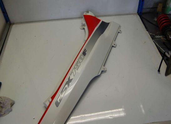 Rechter achterkant Suzuki GSX F 750
