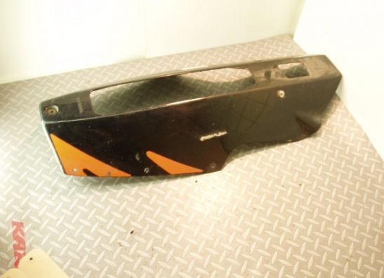 Cowl under Yamaha FZR 600