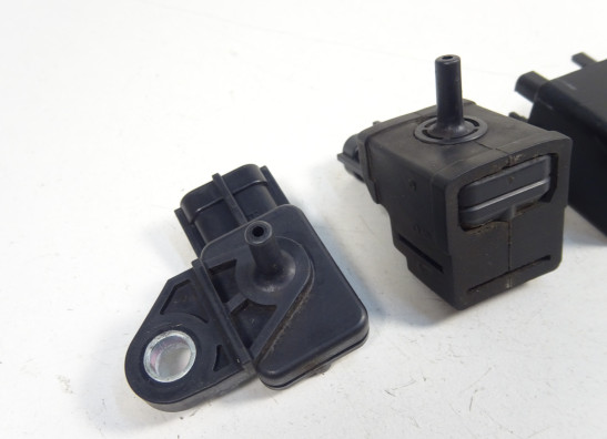 Relais unit Suzuki DL 650 V STROM