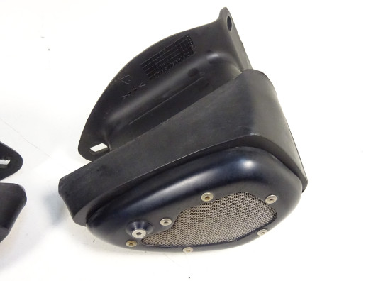 Lufteinlass mitte Aprilia Falco