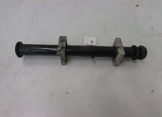 Rear axle Yamaha YZF R1