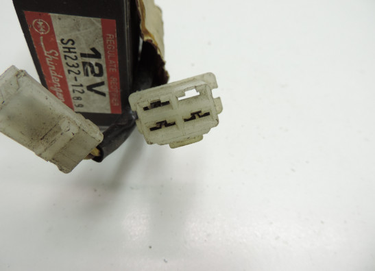 Regler Gleichrichter Honda CB 400