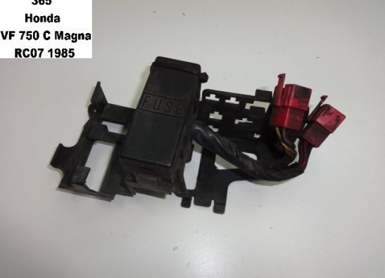 Zekeringkast Honda VF 700  750 C Magna
