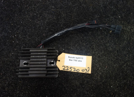 Regulator rectifier  Suzuki GSR 750