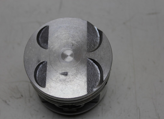 Piston set Suzuki GSX 750