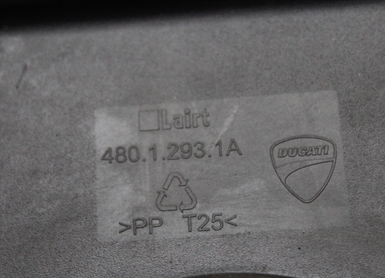 Cowl upper below Ducati Multistrada 1200