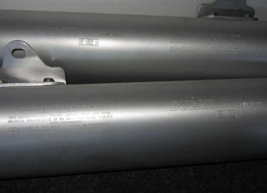 Uitlaat Ducati monster 900