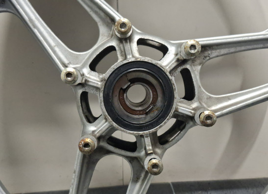 Voorvelg Triumph Trident 900