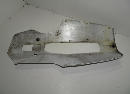 Cowl under Yamaha FZR 600