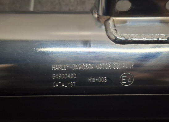 Uitlaat Harley Davidson FXBB Street Bob
