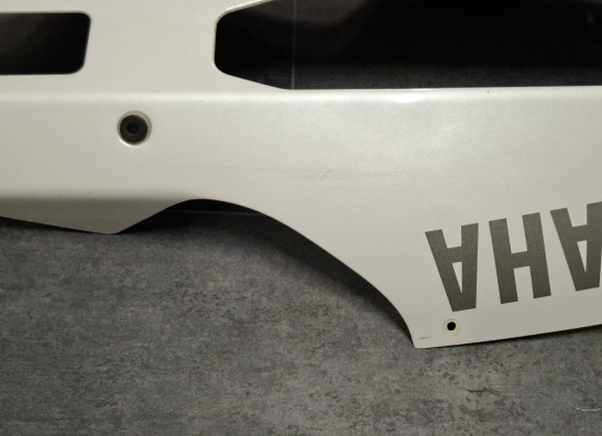 Cowl under Yamaha FZR 600