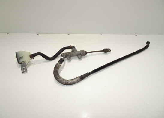 Rempomp achter Suzuki DL 650 V STROM