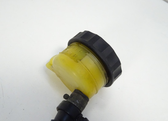 Rempomp achter Kawasaki ER 6