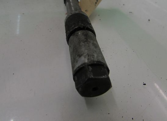 Axle front Honda CMX 250 