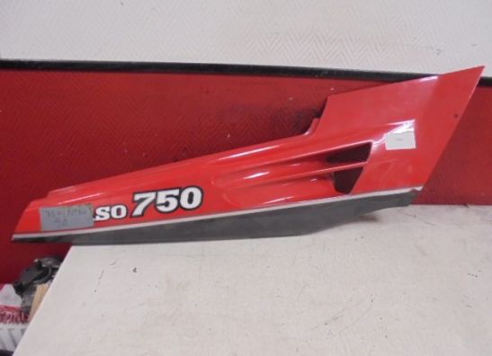 Rechter achterkant Ducati 750 sport
