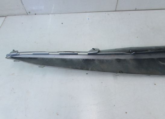 Cowl right Suzuki Burgman 400