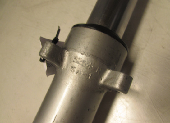 Voorpoot rechts compleet Suzuki GSX F 750