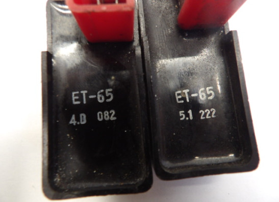 Relais Honda VF 700  750 C Magna