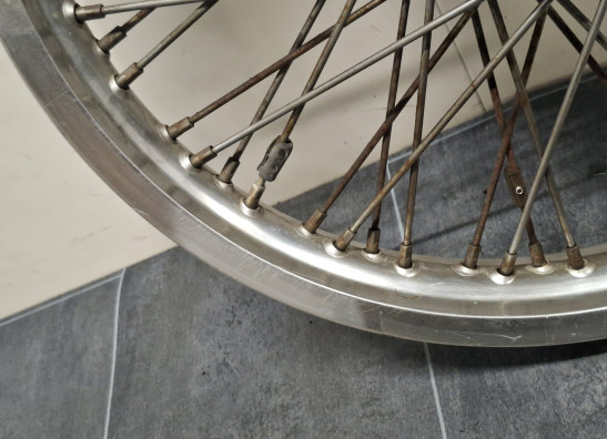 Felge vorne Suzuki VS 700 Intruder