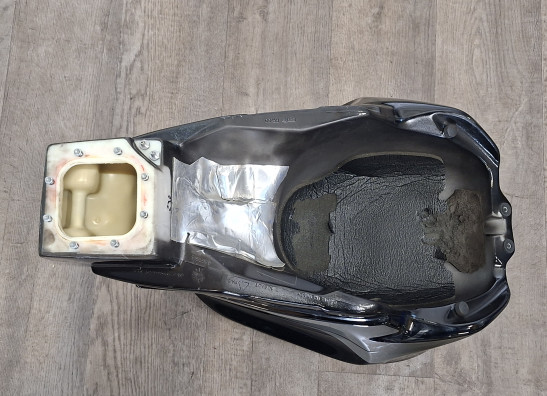 Fuel tank Aprilia RSV 1000