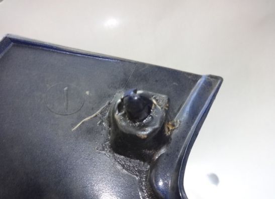 Cowl left rear Kawasaki ZZR 600