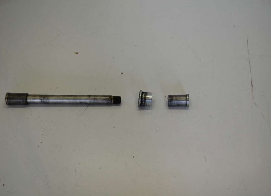 Vorderradachse Kawasaki ZZR 600