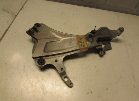 Fussrastetrager vorne rechts Honda ST 1100 Pan European