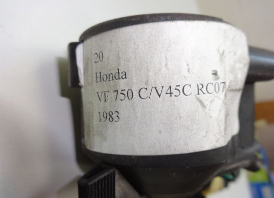 Stuurschakelaar links Honda VF 700  750 C Magna