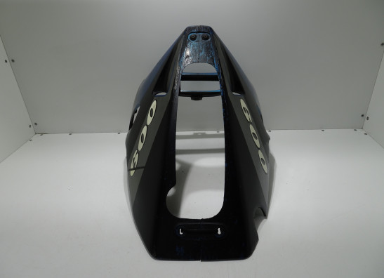 Cowl V shape under Kawasaki ZZR 600