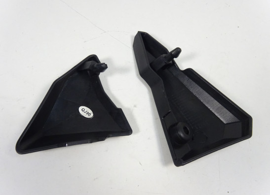 Cowl inner right Benelli 302 R