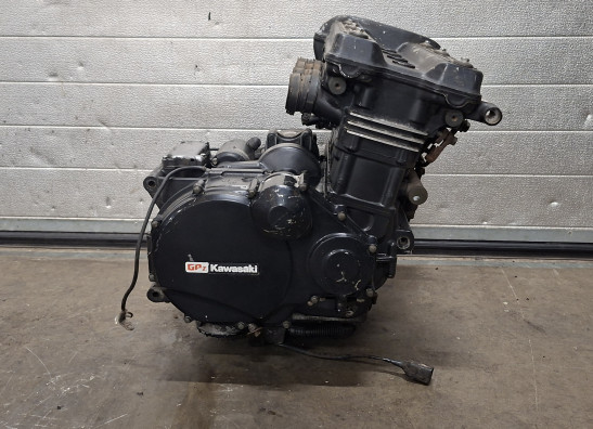 Engine Kawasaki GPZ 900