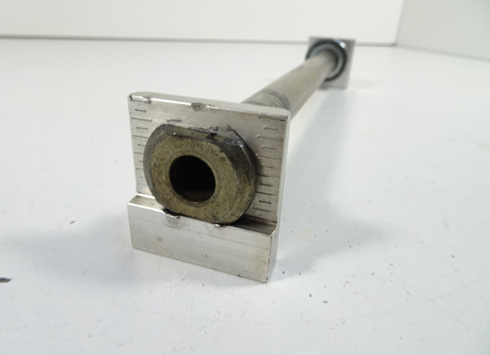 Rear axle Yamaha Tracer 700