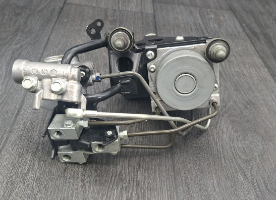 ABS pomp Yamaha FJR 1300