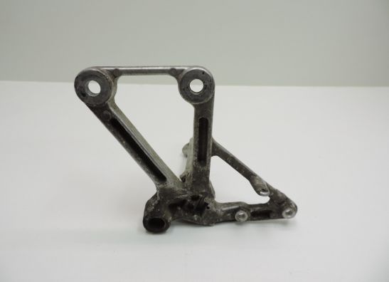 Fussrastetrager vorne rechts Honda VFR 400 R