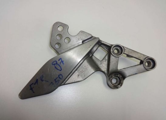 Main step holder right Yamaha FZR 1000