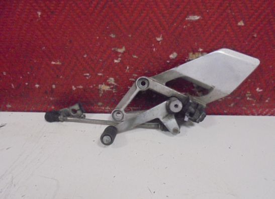 Fussrastetrager vorne links Honda CBR 600 F