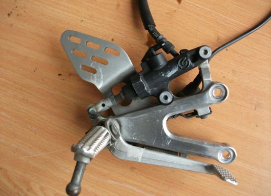Main step holder right Yamaha YZF R6
