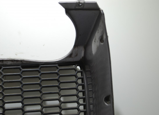 Cowl V shape under BMW K 1100 LT