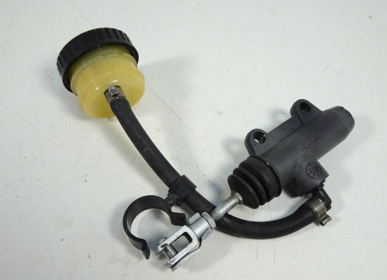 Rempomp achter BMW K 1200 R 