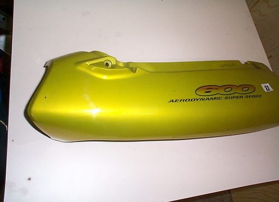Rechter achterkant Suzuki GSX F 600