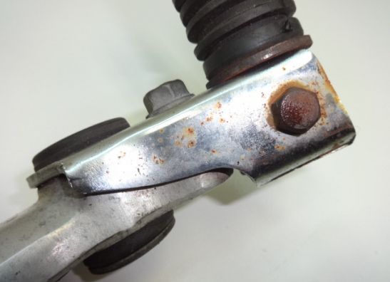 Fussrastetrager vorne rechts Honda CB 750 F