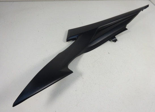 Rechter zijkuip klein Suzuki GSR 600