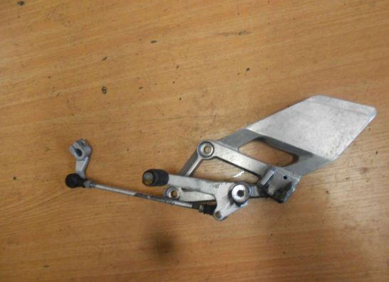 Fussrastetrager vorne links Honda CBR 600 F
