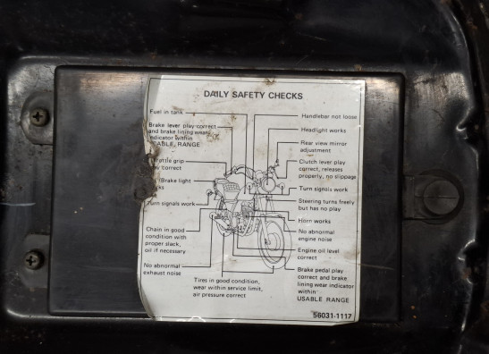 Zadel Kawasaki CSR 305 LTD